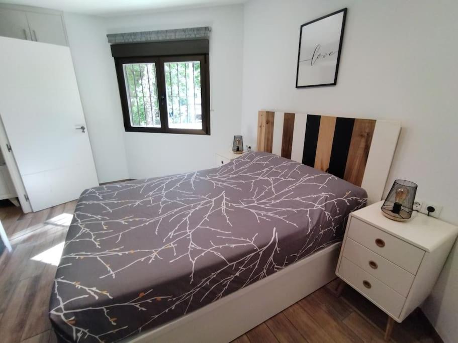 Bonito Piso Recien Reformado Con Zona De Parking