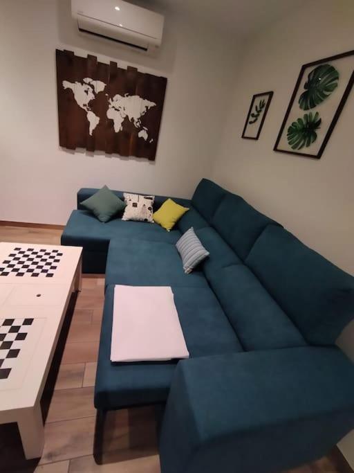 Bonito Piso Recien Reformado Con Zona De Parking